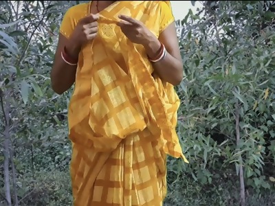 Desi neighbourhood aunty