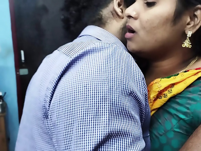 Half spread saree